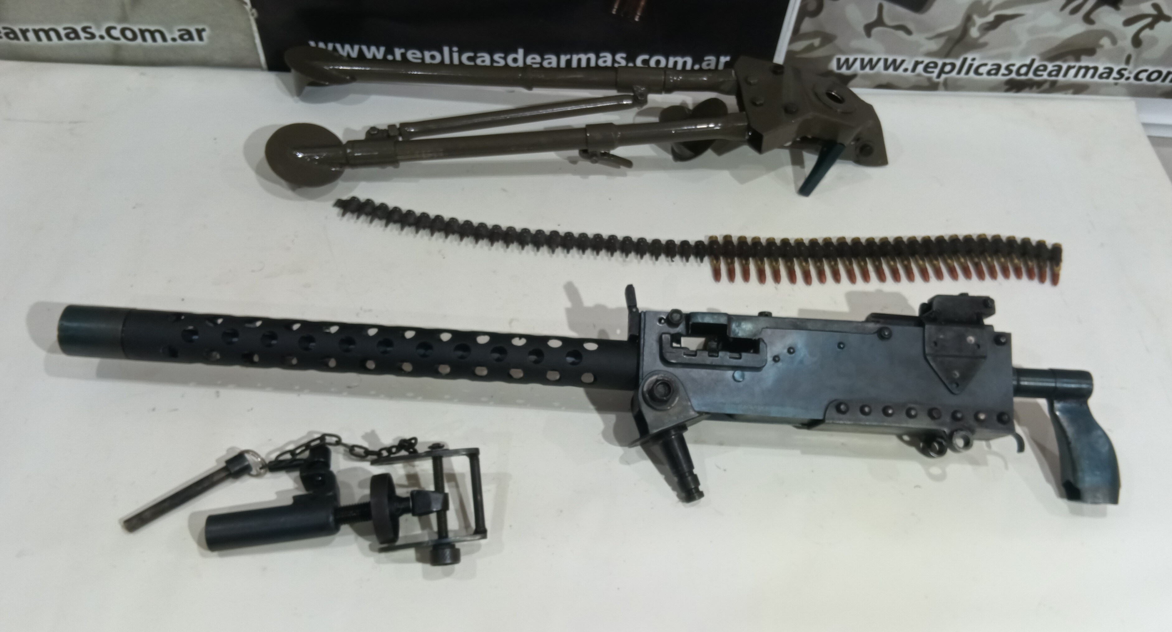 22222 AMETRALLADORA BROWNING mod M-1919 en tripode (pistol grip)