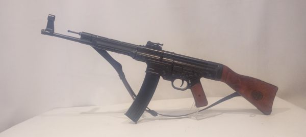 FUSIL DE ASALTO ALEMAN STG-44