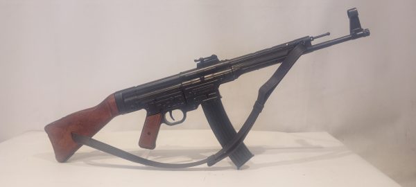 FUSIL DE ASALTO ALEMAN STG-44